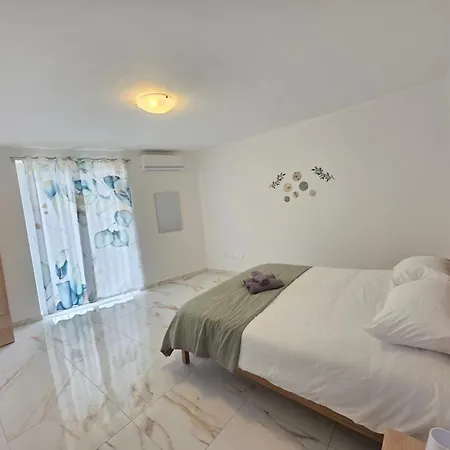 アパート Il-gawwija Gozo